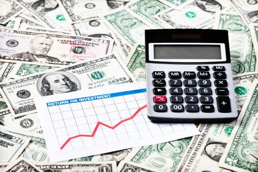 Dólar chegou a bater R$ 3,22 na máxima do dia