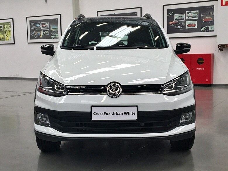 Volkswagen CrossFox Urban White 2017
