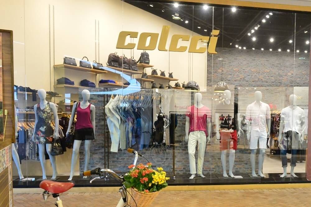 Na loja da Colcci do Catarina tem camisetas a partir de R$ 49,90 e calças jeans por R$ 129,90