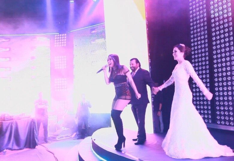 A cantora Anitta foi uma das atrações musicais do casamento repleto de luxo
