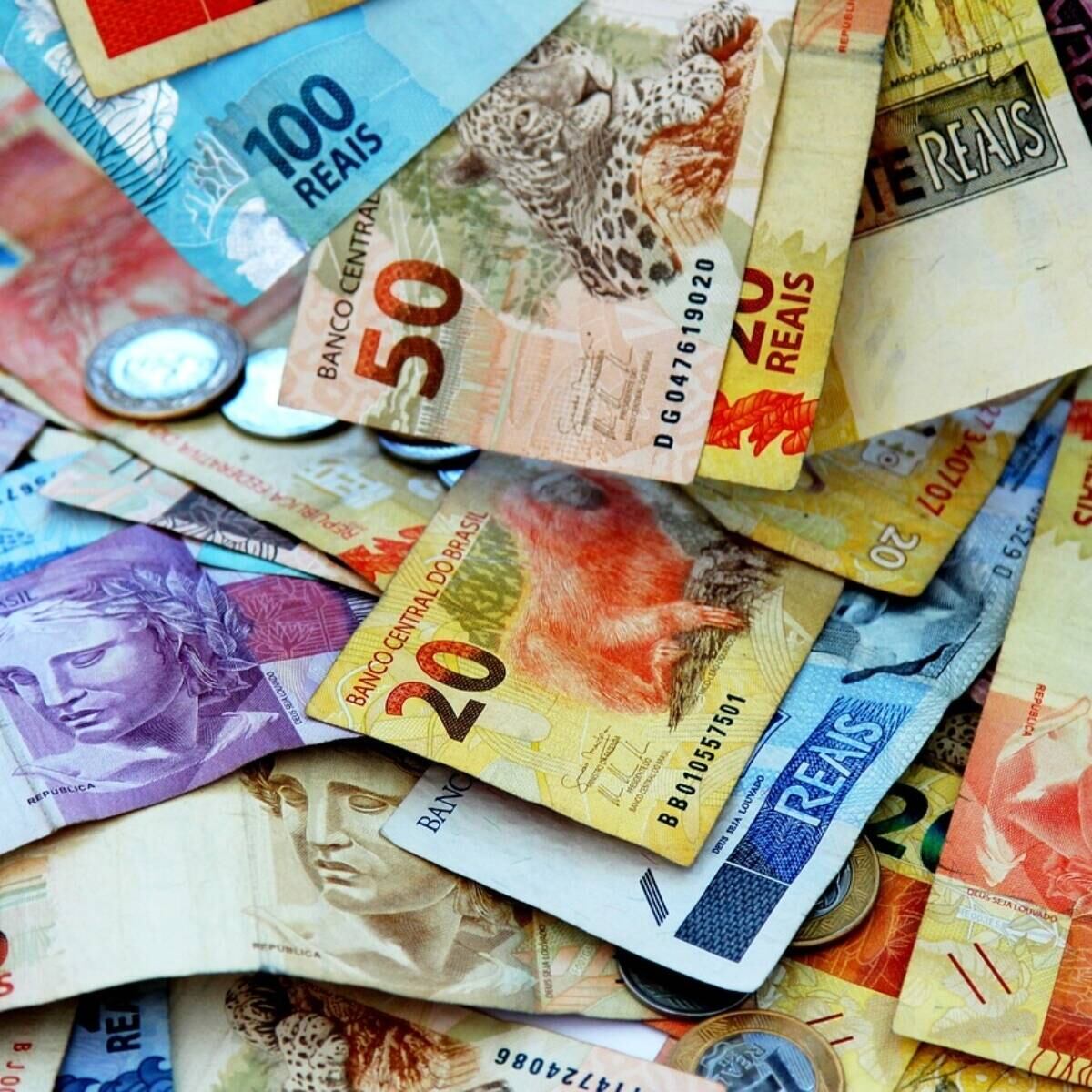 Resultado da Mega-Sena 2707 hoje (02/04/2024); prêmio R$ 10,5 milhões