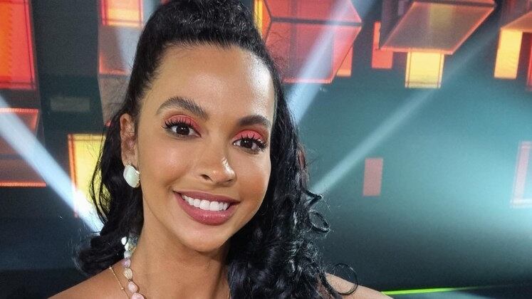 A cantora Héloa brilha e leva toda sua 'sergipanidade' para a competição musical
