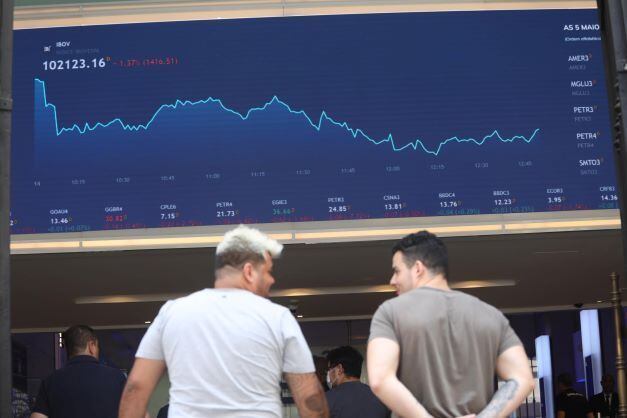 SP - NOVO-PAINEL-BOLSA-VALORES-B3 - GERAL - Vista do novo painel da bolsa de valores B3 em São Paulo (SP), nesta quarta-feira (14), que opera em queda. 14/12/2022 - Foto: RENATO S. CERQUEIRA/FUTURA PRESS/FUTURA PRESS/ESTADÃO CONTEÚDO