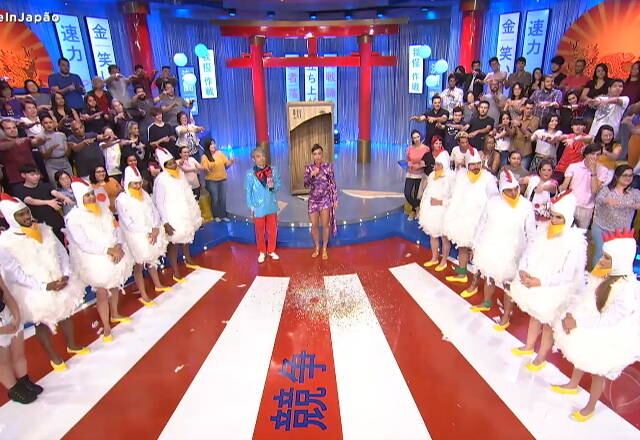 A primeira prova do episódio entre as equipes foi a dos Ovos de Ouro. Valendo oito pontos, os competidores ficaram devidamente trajados de galinhas e precisavam atravessar uma ponte em busca dos ovos de ouro, sendo atrapalhados por um potente ventilador e por seus adversários. Os Ninjas garantiram a vitória com um placar de 8x6 e comemoraram se jogando na piscina de bolinhas! 