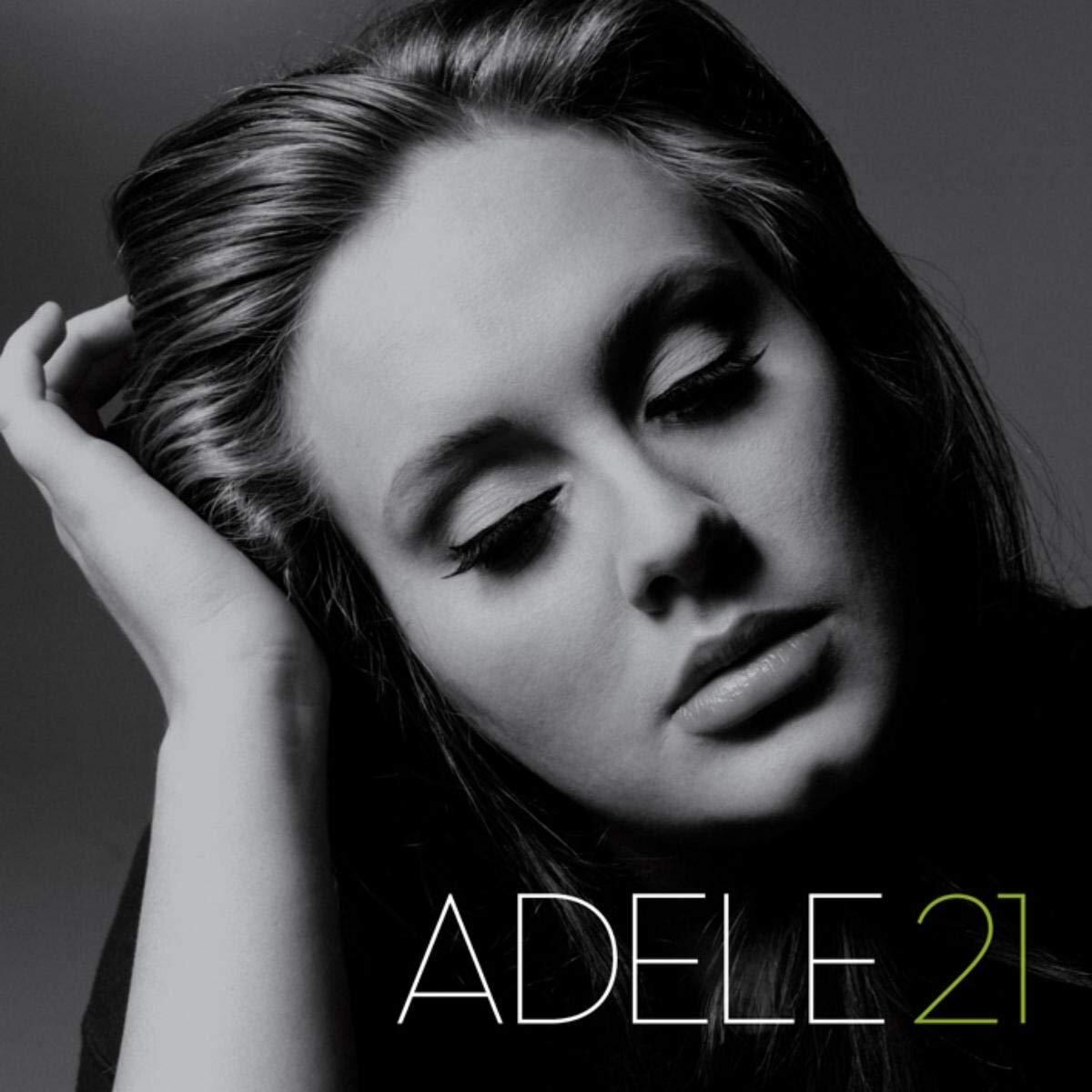 21 — Adele
Lançamento: 19 de janeiro de 2011
Maiores hits: Rolling in the Deep, Someone Like You e Set Fire to the Rain
Um dos álbuns mais bem-sucedidos de todos os tempos, o 21 foi responsável por consolidar de vez o nome de Adele como uma potência no mundo da música. O álbum vendeu mais de 30 milhões de cópias no mundo, recebendo inúmeros prêmios, incluindo o Grammy de Álbum do Ano em 2012