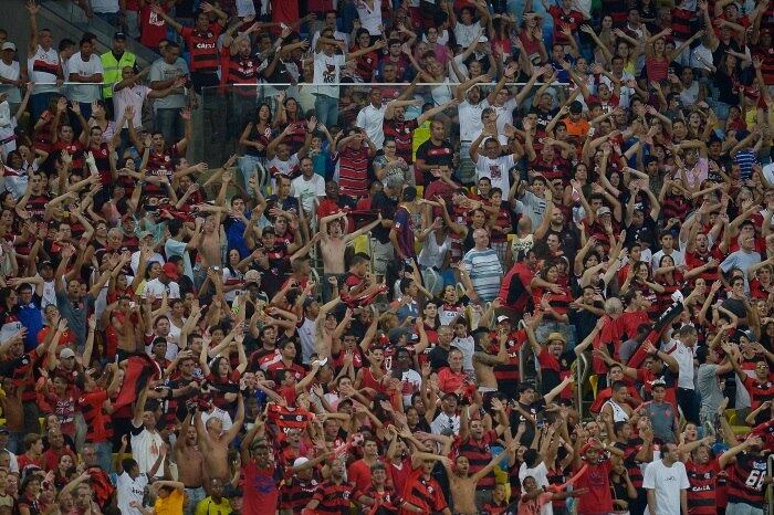A torcida do Fla lotou o Maracanã contra o Goiás na Copa do Brasil